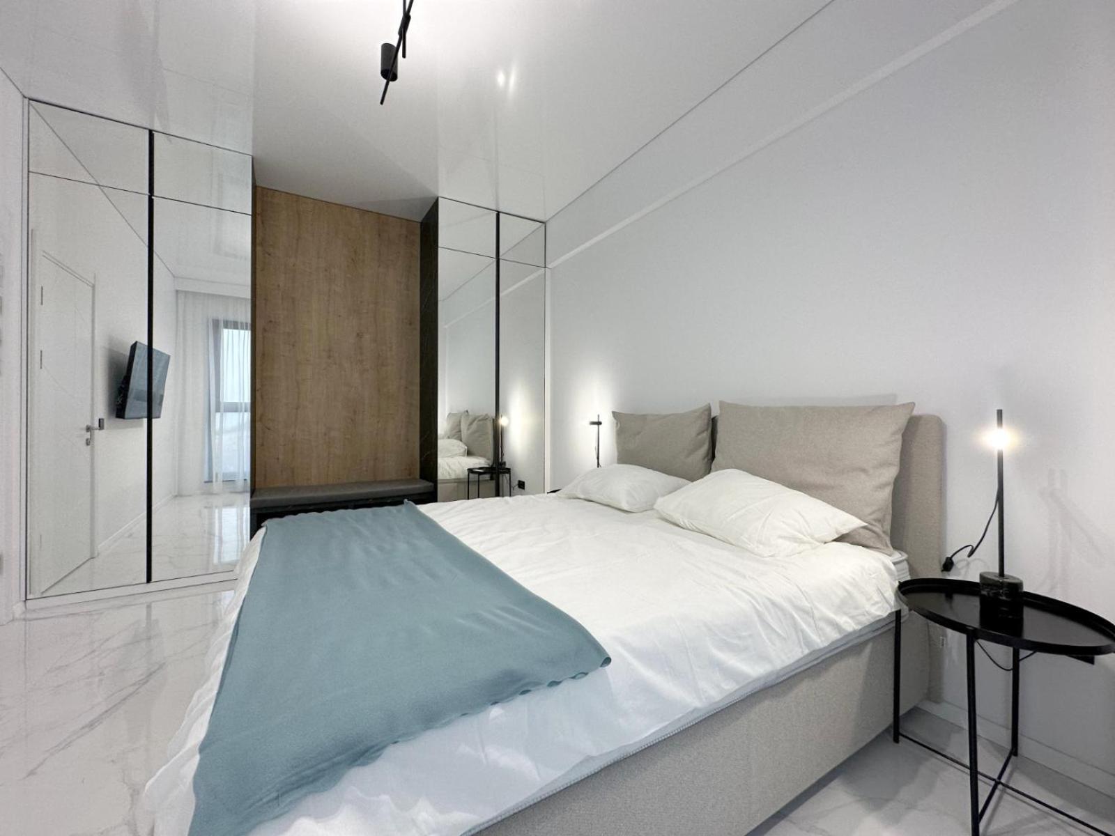 Koya Tower By The Lake Apartments Mamaia Εξωτερικό φωτογραφία
