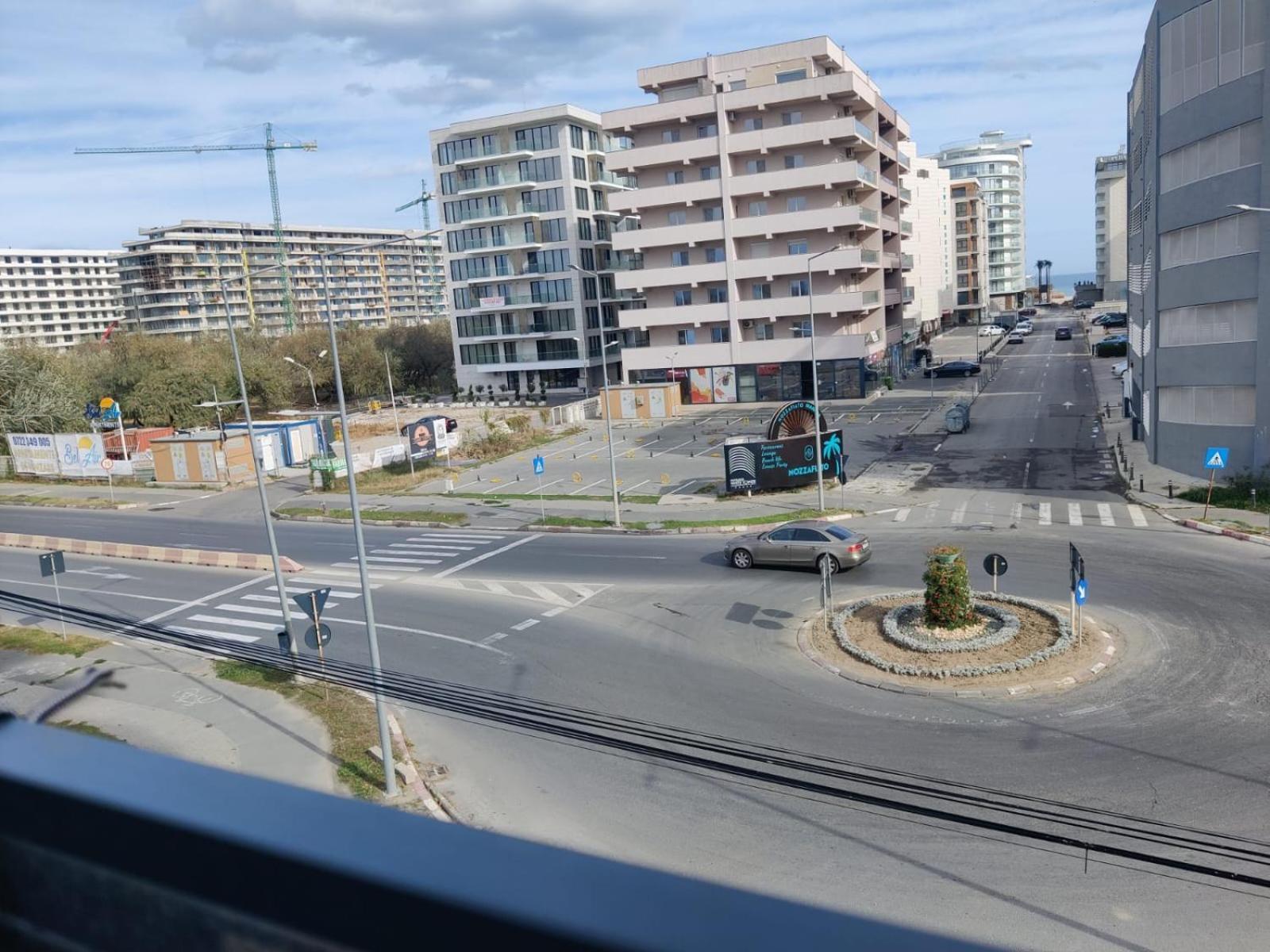 Koya Tower By The Lake Apartments Mamaia Εξωτερικό φωτογραφία