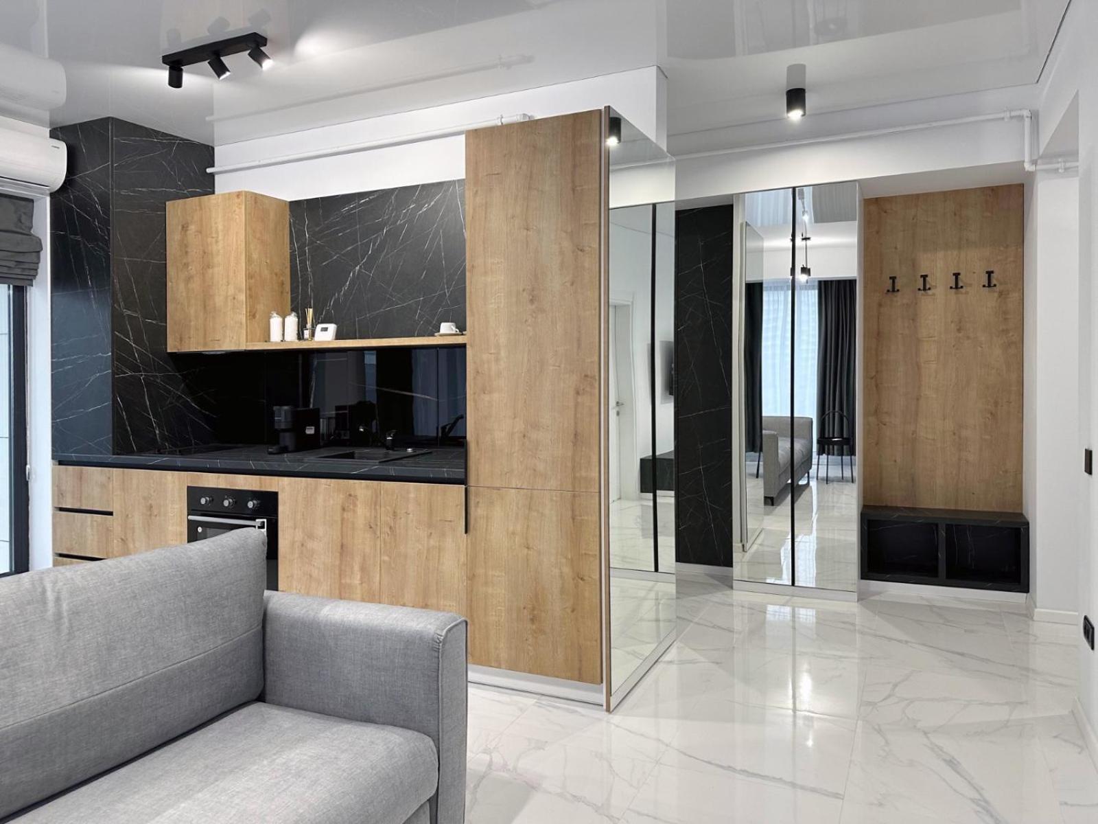 Koya Tower By The Lake Apartments Mamaia Εξωτερικό φωτογραφία