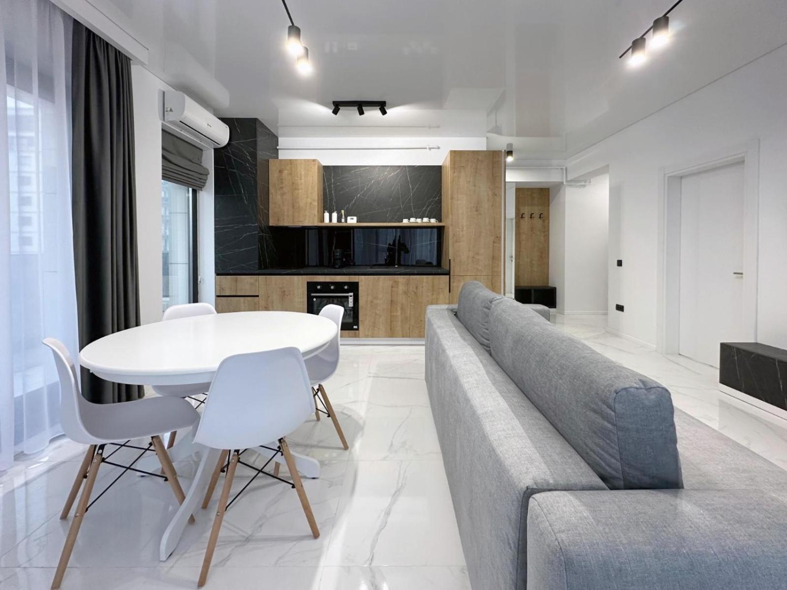 Koya Tower By The Lake Apartments Mamaia Εξωτερικό φωτογραφία