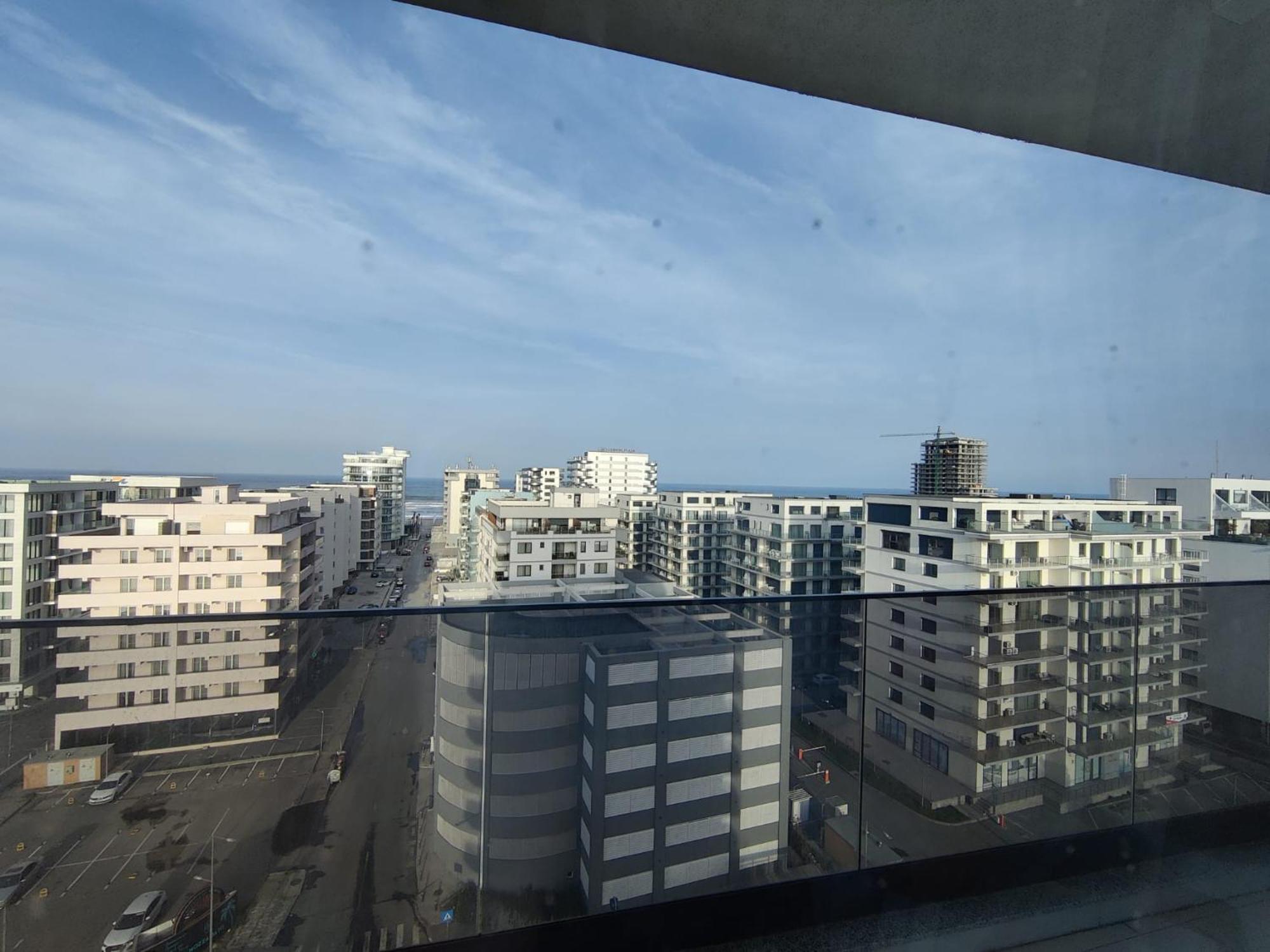Koya Tower By The Lake Apartments Mamaia Εξωτερικό φωτογραφία